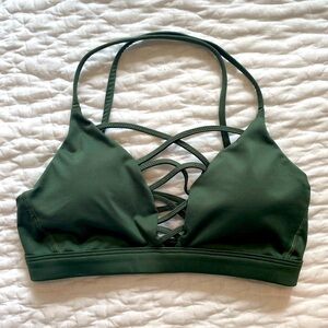 NWT VS Sport Strappy sports bra